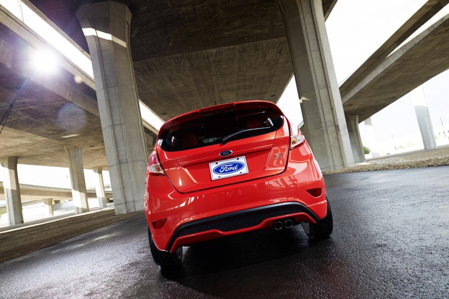  Ford Fiesta ST 2014 года  (US) (фото 16 из 78)